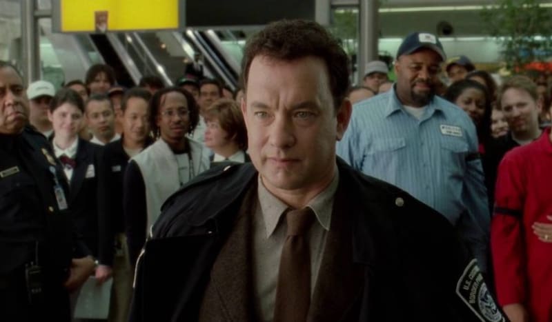 La Terminal es protagonizada por Tom Hanks.