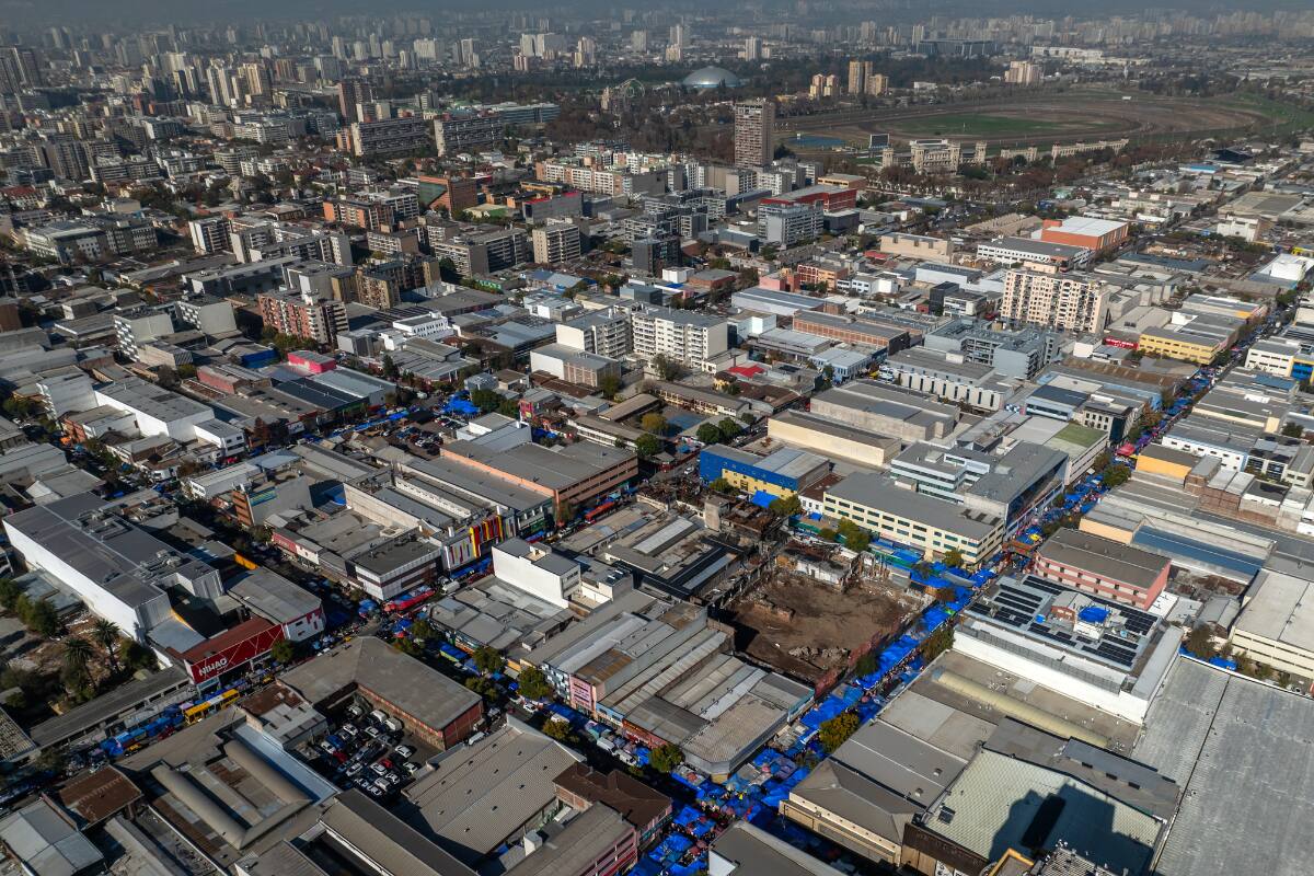 mantiene en alerta a más de 20 empresas que hoy en día operan en los terrenos que comercializará la compañía. Imagen referencial.