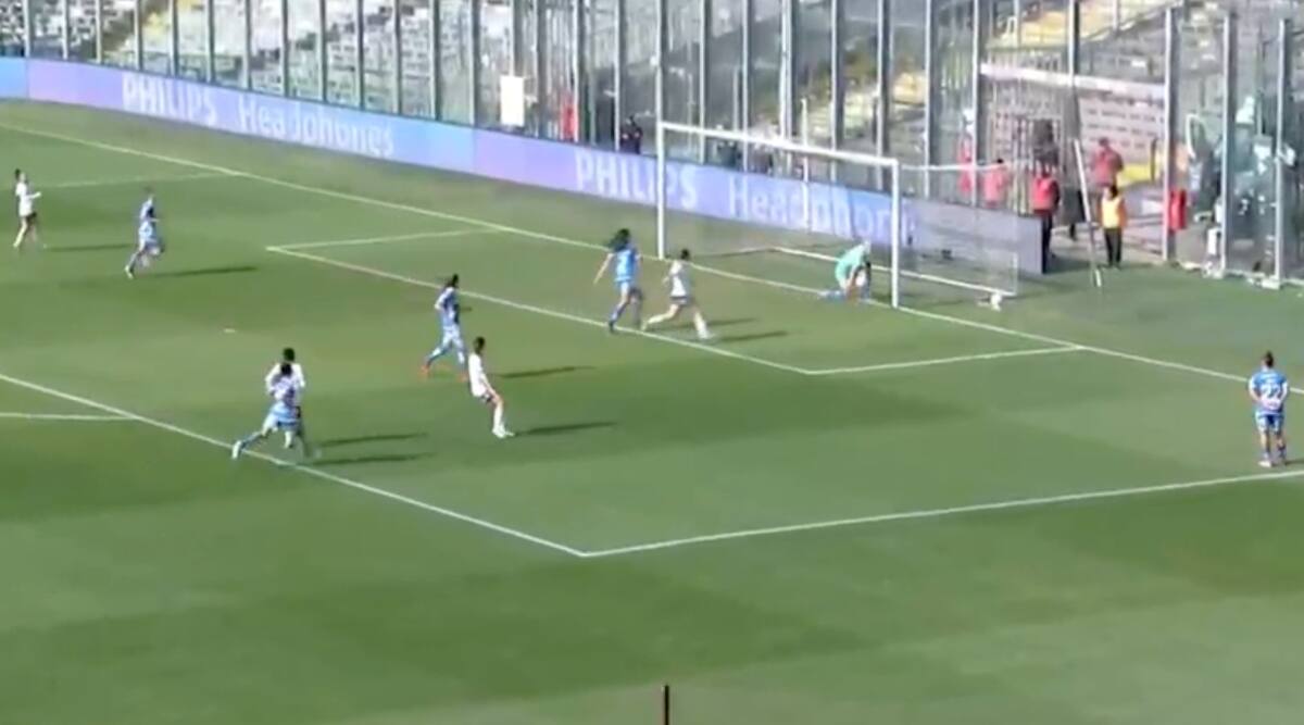 El autogol de la U que marcó la derrota por 2-0 ante Colo Colo. Foto: Aton.