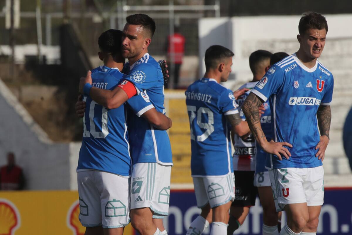 Matías Zaldivia y Franco Calderón son titulares indiscutidos en la defensa de la U. Foto: Aton.