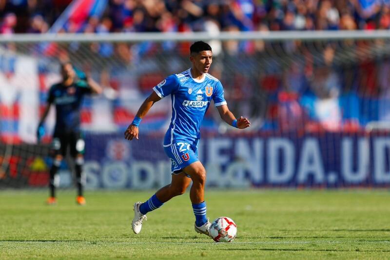 Jeison Fuentealba pierde terreno.