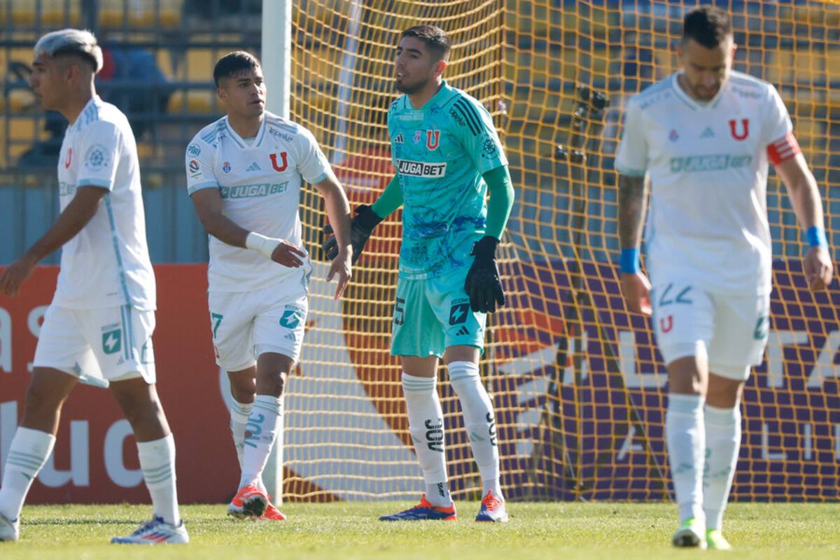 La U la pasó mal en su visita a Everton. Ahora, deberá dar vuelta la llave en el Nacional Foto: Aton.