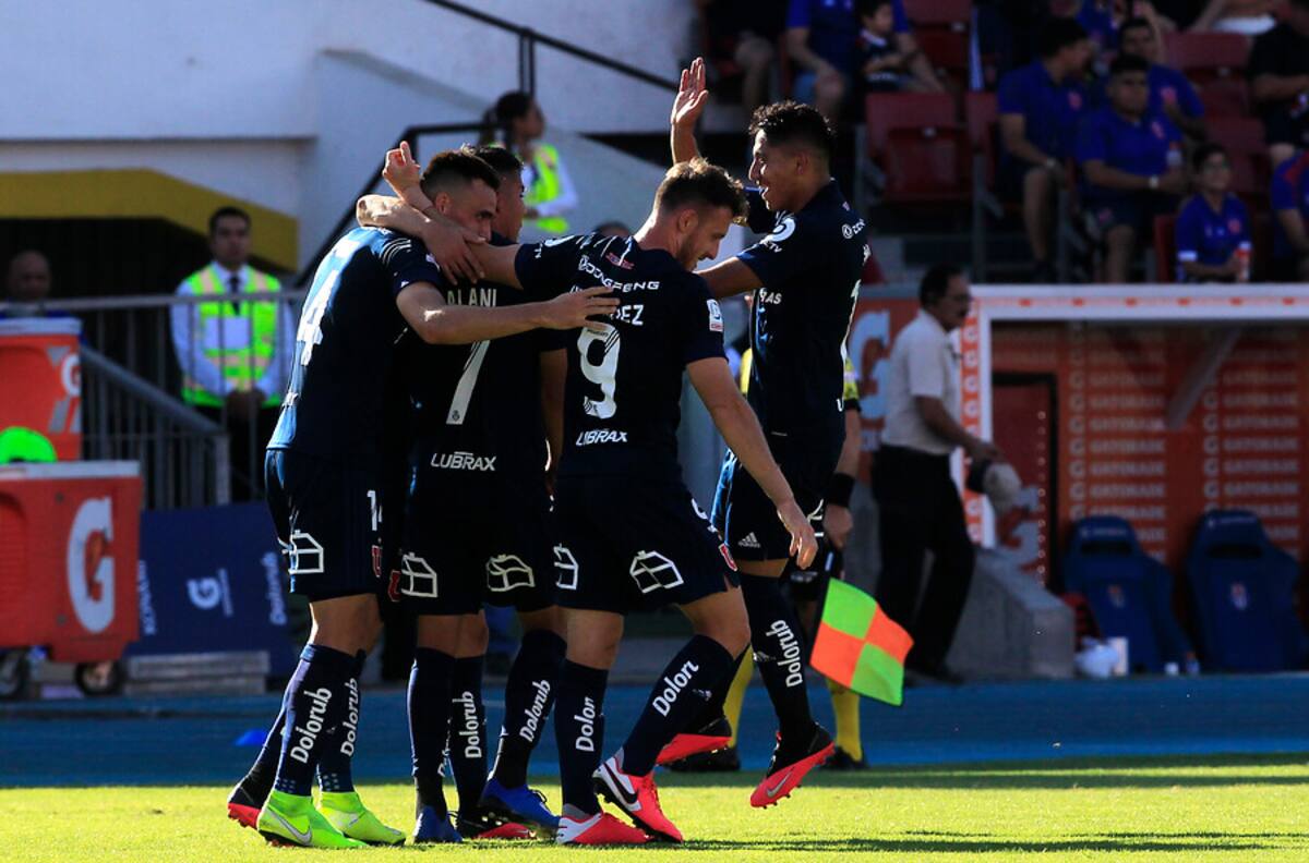 La nueva normalidad en la U: "Uno quiere abrazarse con el compañero, pero no se puede"