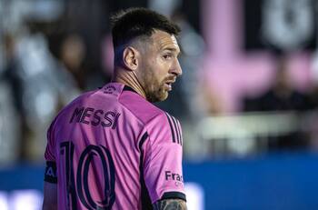 Lionel Messi le “roba” a la U el que iba a ser su golpe al mercado