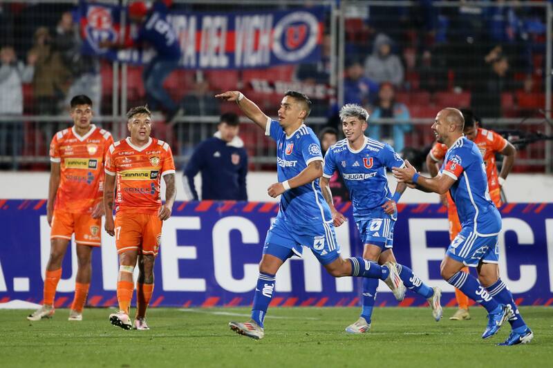 La U goleó 4-0 a Cobreloa y ahora deberá pensar en Unión Española. (Foto: Aton)