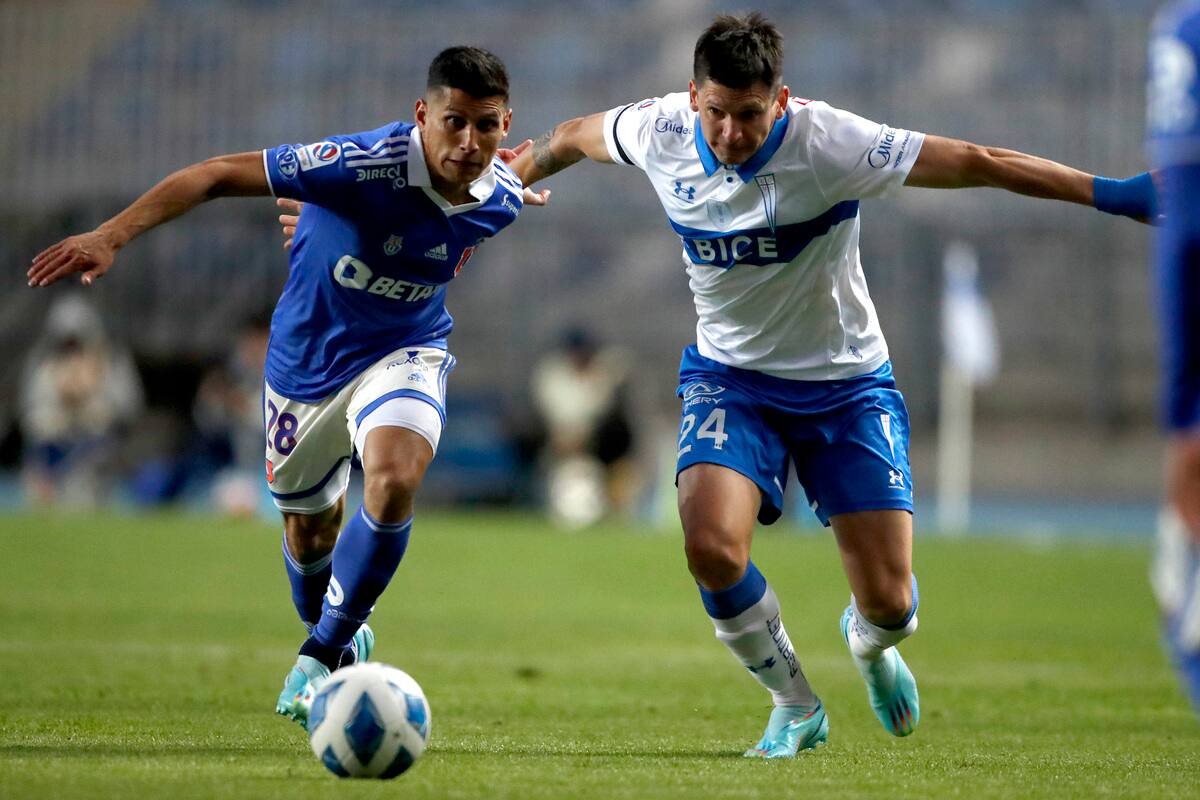 La U vs U. Católica no jugarán en Concepción. Crédito: Agencia Aton.