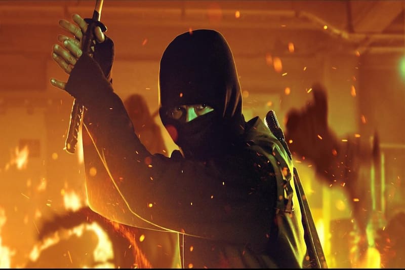 De qué trata y quiénes son los actores y sus personajes en la serie de Netflix