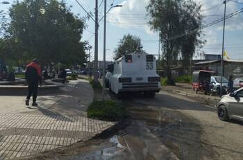 Tenía túneles entre departamentos: Encuentran laboratorio de drogas en Cerrillos