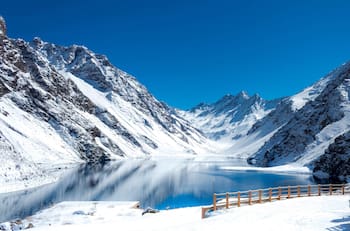 Un oasis inserto en la Región de Valparaíso: la increíble laguna de aguas cristalinas ubicada a solo dos horas de Santiago