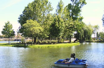 ¿Cuánto cuesta viajar desde Santiago a Los Ángeles?: Precios de pasajes, hospedaje y panoramas para hacer en familia