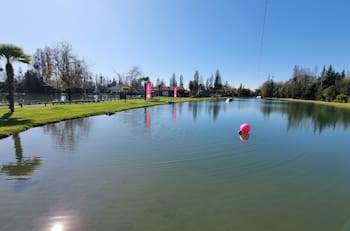 Sin salir de la RM: Esta laguna ubicada en San Bernardo es ideal para escapar del calor de Santiago