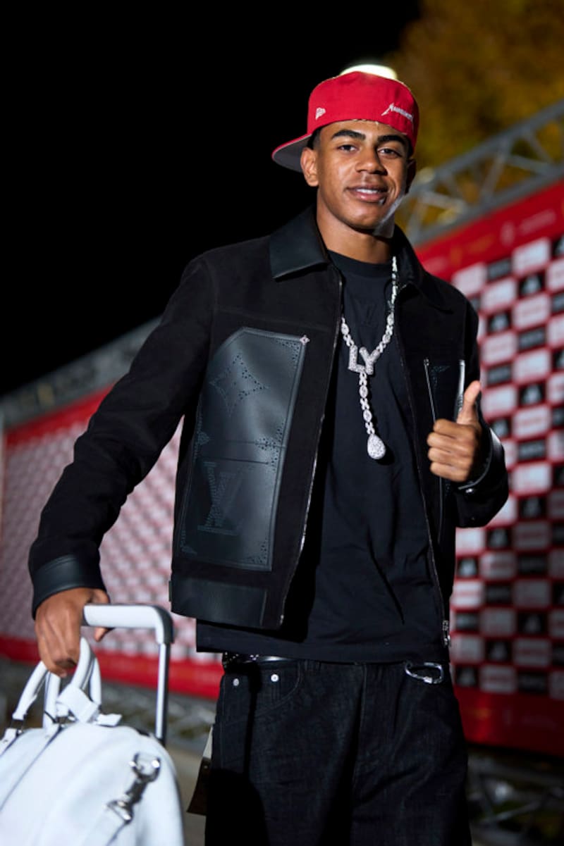 El jugador del Barcelona llegando a la concentración de España de la que fue desconvocado este martes. Foto: Agencia EFE