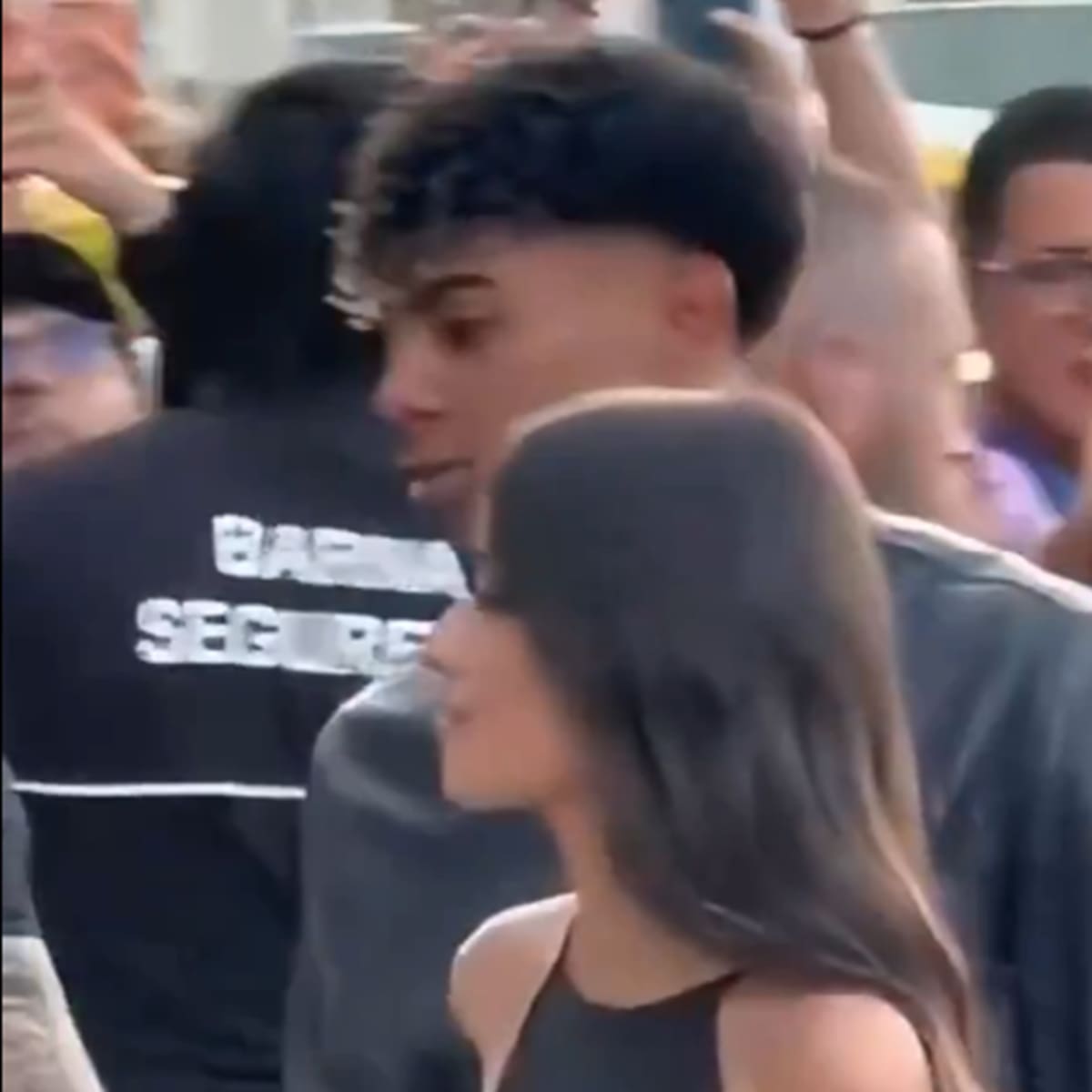 VIDEO | ¡Se supo todo! Lamine Yamal presentó en sociedad a su nueva novia influencer