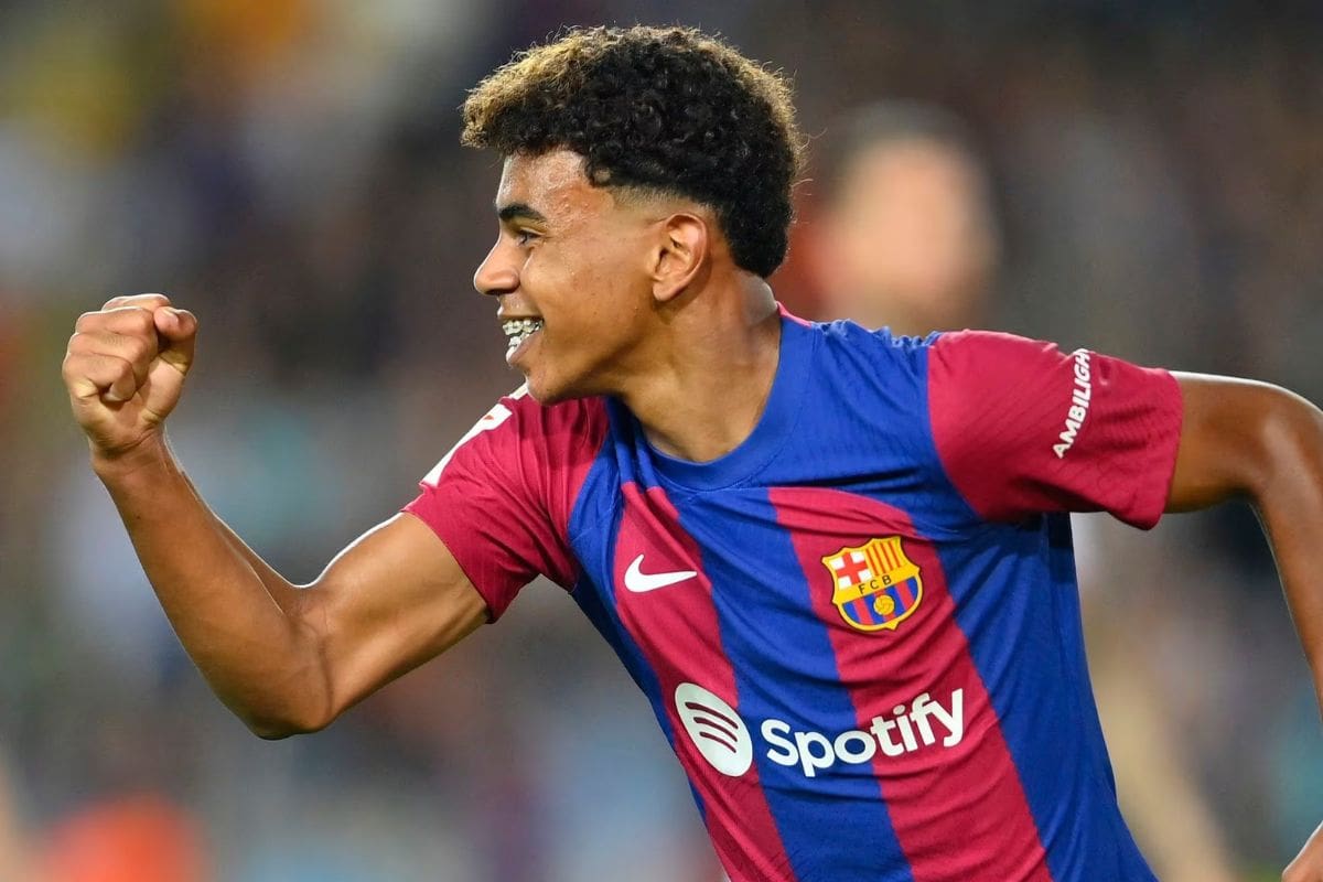El jugador del Barcelona se convirtió en el octavo jugador más caro del mundo. Foto: Pau Barrena/AFP.