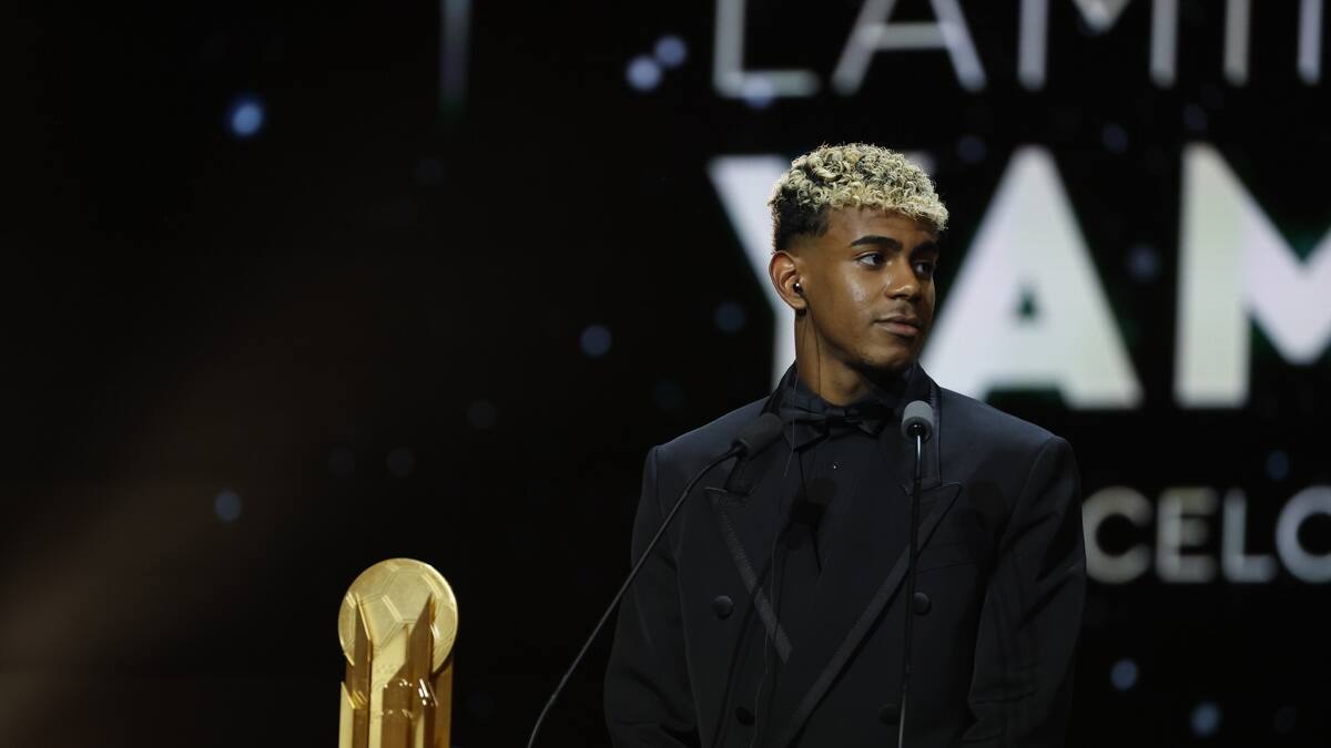 Padre de Lamine Yamal realiza feroz denuncia por el Balón de Oro: “Algo raro pasó”