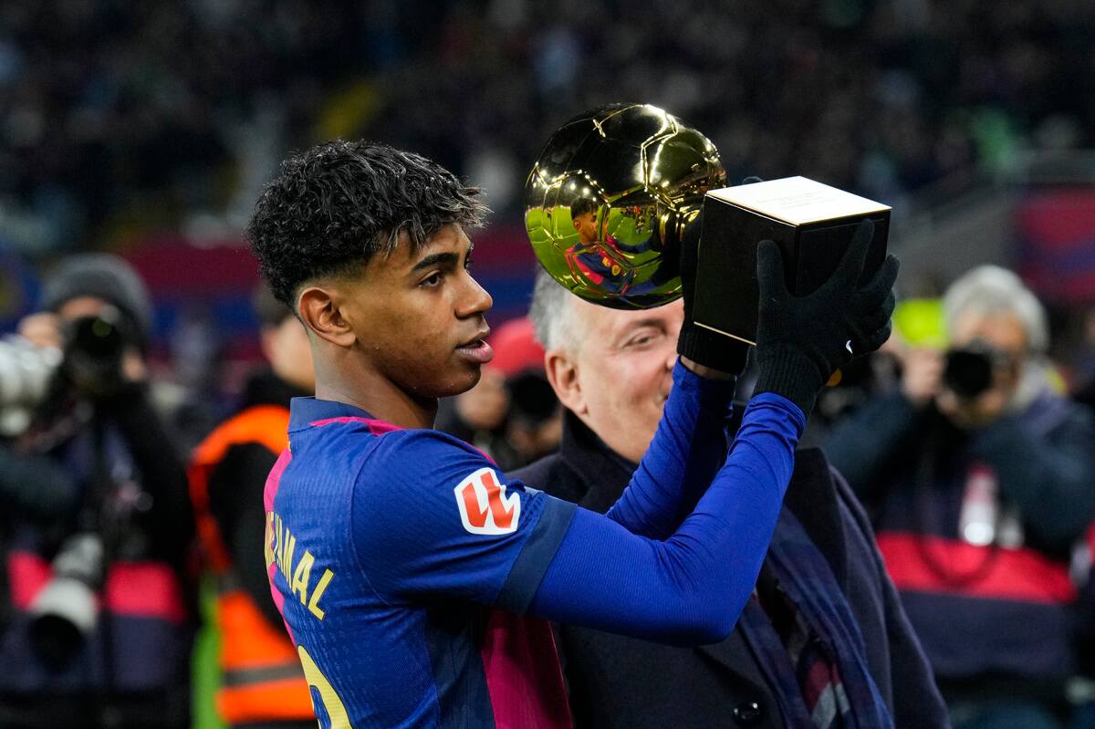 El delantero de 17 años es una de las figuras del Barcelona. EFE