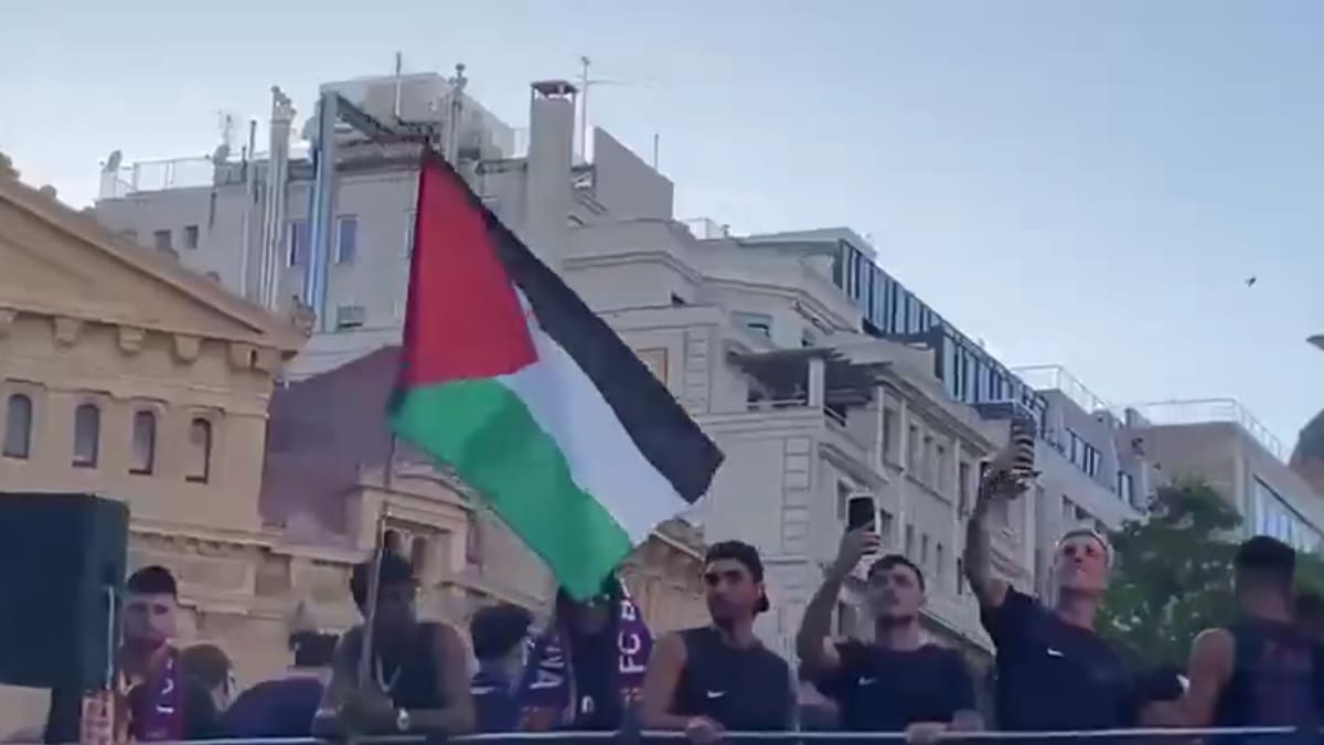 VIDEO | El gesto de Lamine Yamal con la bandera de Palestina que dio la vuelta al mundo