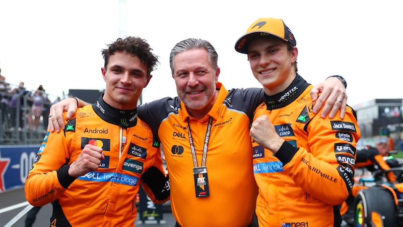 Los dos pilotos de McLaren luchan por el título mundial de Fórmula 1. Foto: EFE