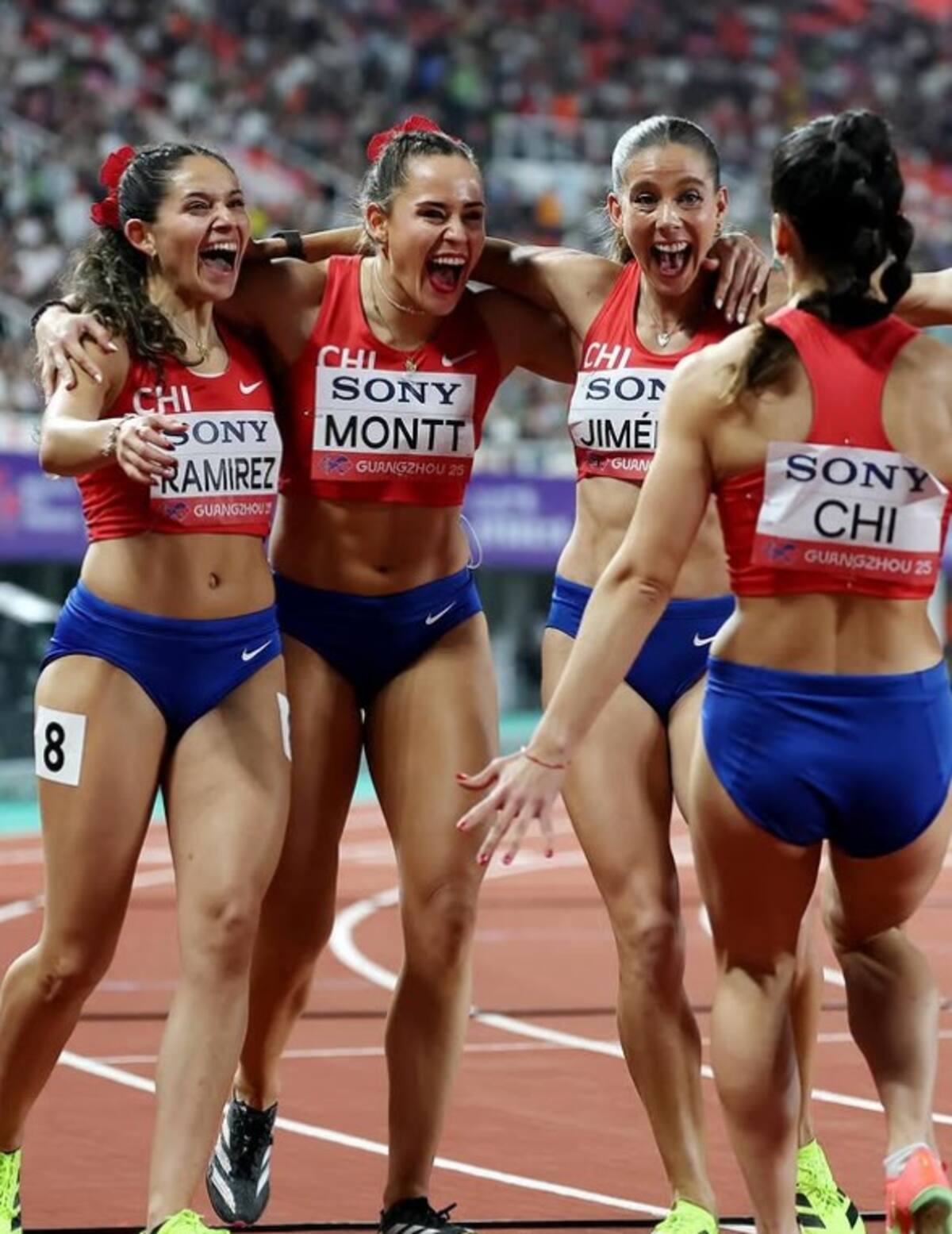 El relevo femenino 4x100 sale a la pista este sábado en Tokyo.
