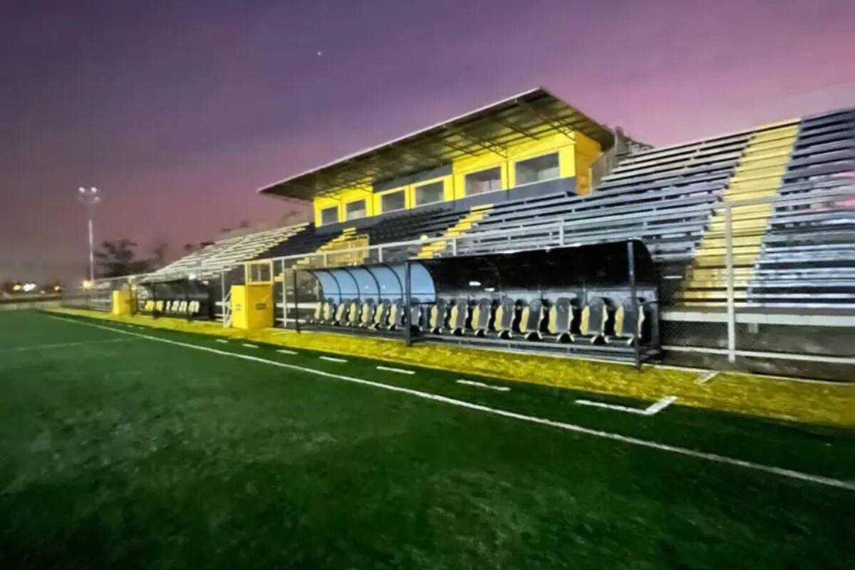 presentó su remodelado estadio. Foto: Lautaro de Buin.