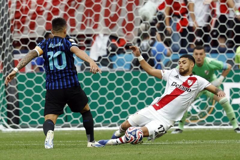 El chileno venía de ser titular en el Mundial de Clubes. Foto: EFE.