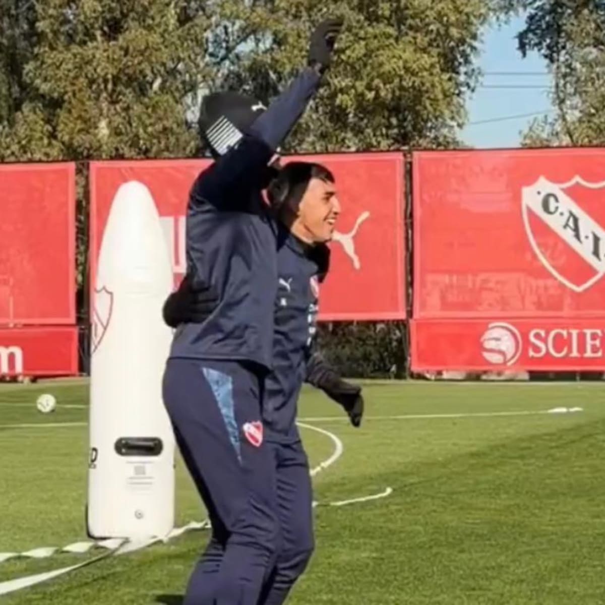 VIDEO | “Este no es chileno”: el distendido juego que ganó Lautaro Millán en Independiente