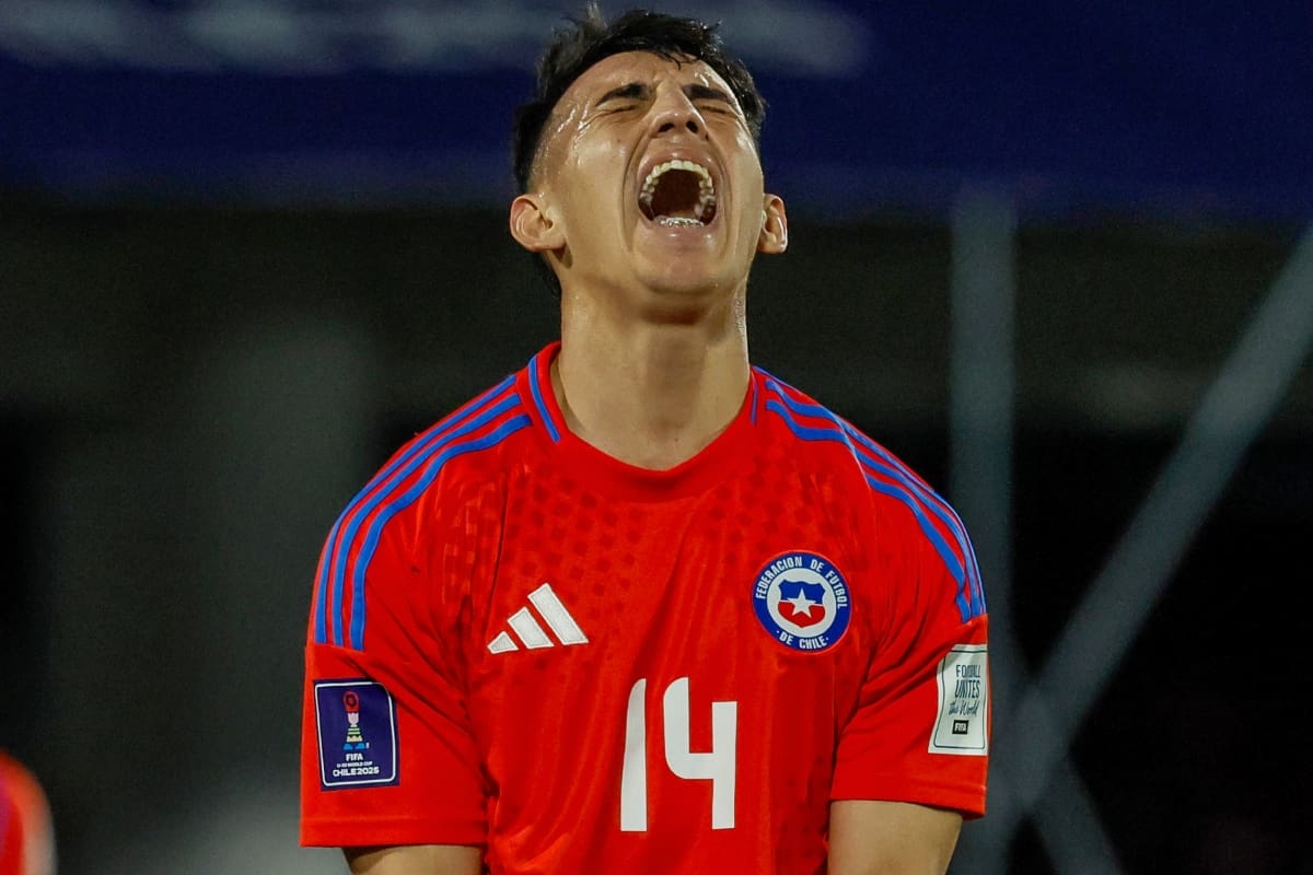 El futbolista nacido en Argentina confirmó que sus deseos son seguir defendiendo a la Selección Chilena. Foto: Agencia Aton.