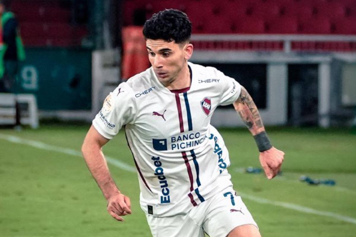 El delantero de 23 años aún no es resentado en el Estadio Monumental como nuevo refuerzo. Foto: LDU Quito.