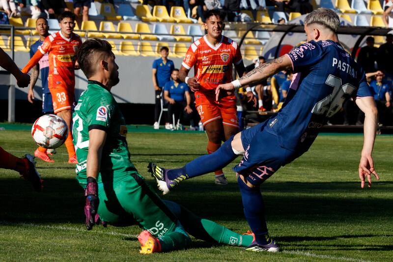 anotó tres goles y dio tres asistencias durante su paso por Everton. (Foto: Aton)