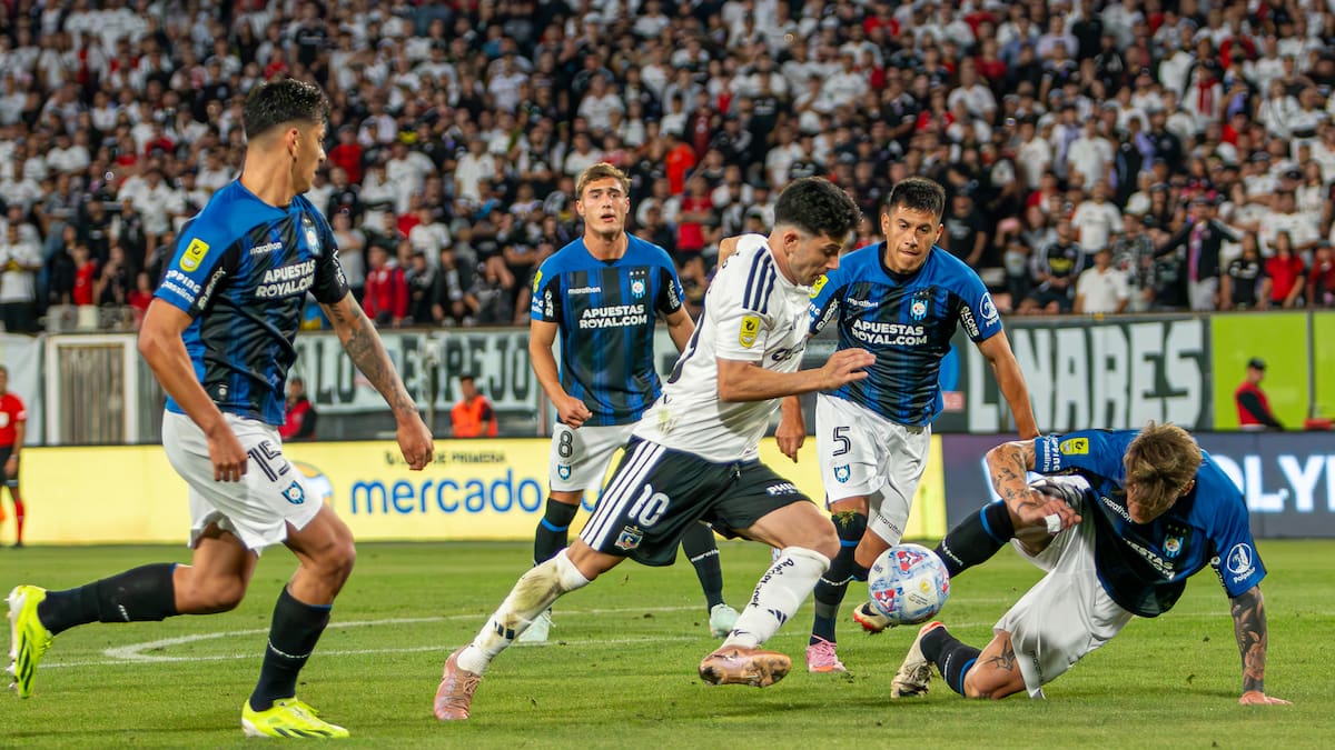 Fue el peor evaluado de Colo Colo, pero los hinchas lo ovacionaron de pie ante Huachipato