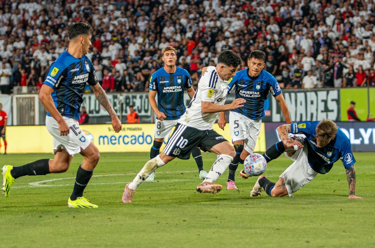 Fue el peor evaluado de Colo Colo, pero los hinchas lo ovacionaron de pie ante Huachipato