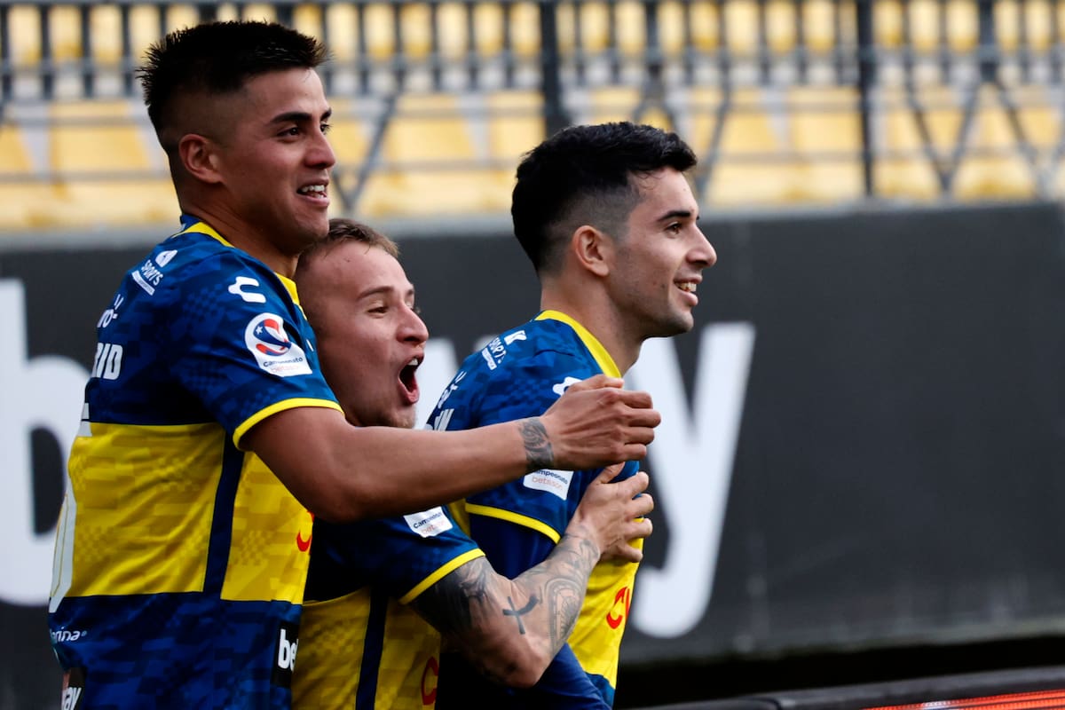 El extremo la rompió en Everton. Foto: Aton.