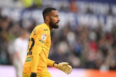 VIDEO | Lawrence Vigouroux brilla, pero no alcanza: el gol de la derrota del Swansea en Championship