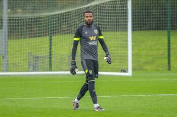 El movimiento del mercado en la Premier League que le da una nueva chance a Vigouroux en Inglaterra