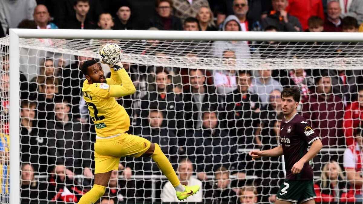 Sin triunfos, pero uno brilló: así le fue a los chilenos en el Boxing Day en Inglaterra