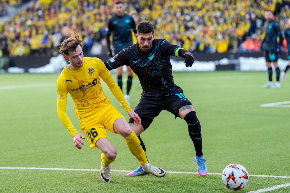 por la vuelta de los cuartos de final de la UEFA Europa League. Foto: EFE.