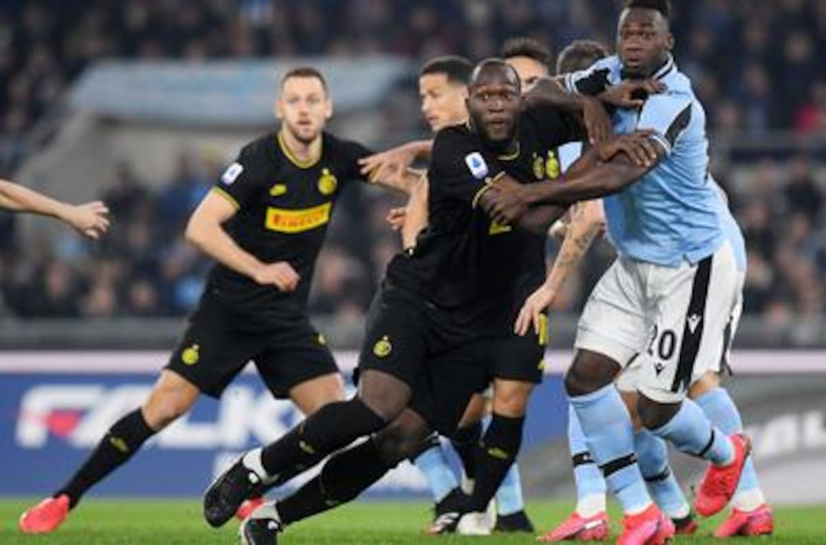 Alexis Sánchez ingresó en la derrota del Inter de Milán ante Lazio