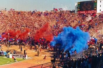 El libro que retrata a la hinchada de Universidad de Chile