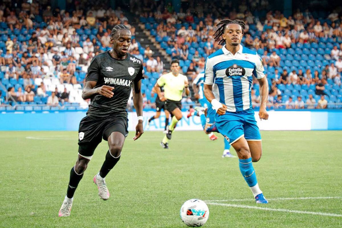 El HAC en un amistoso de pretemporada ante el Deportivo La Coruña de España. Foto: Instagram le Havre AC.