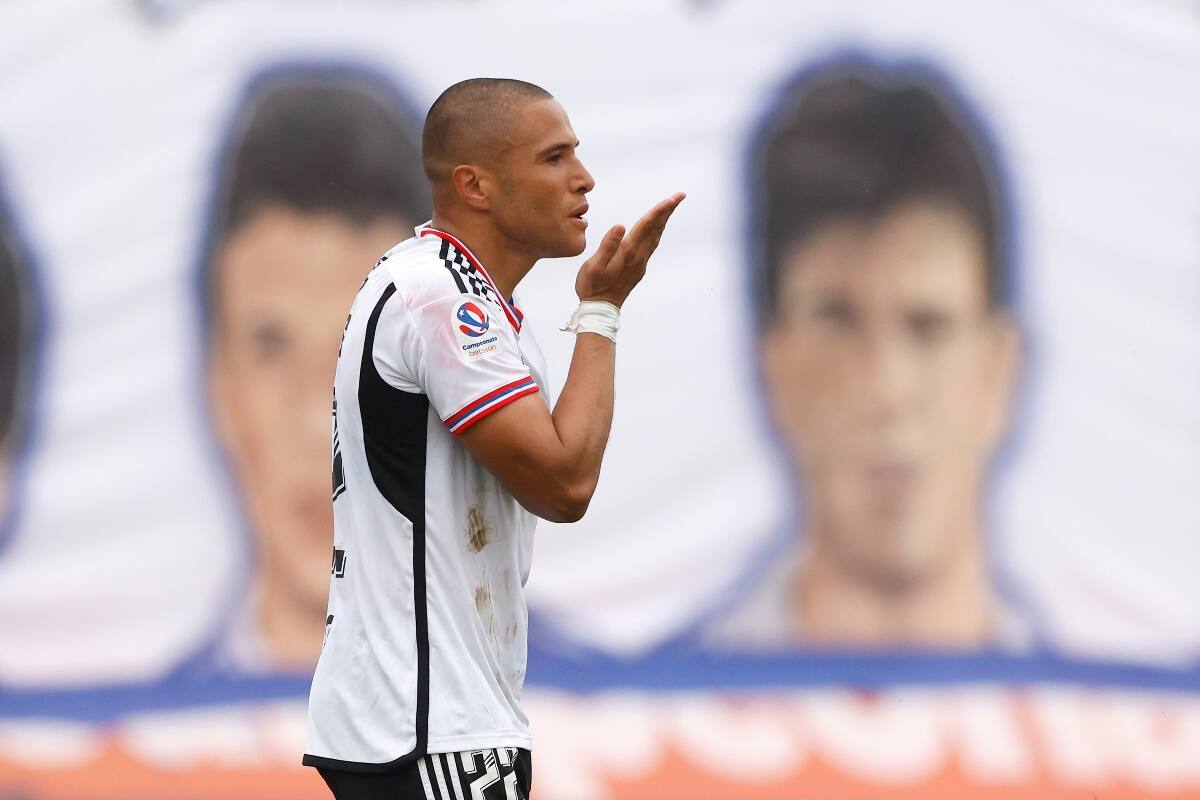 , delantero de Colo Colo. Foto: Agencia Aton.