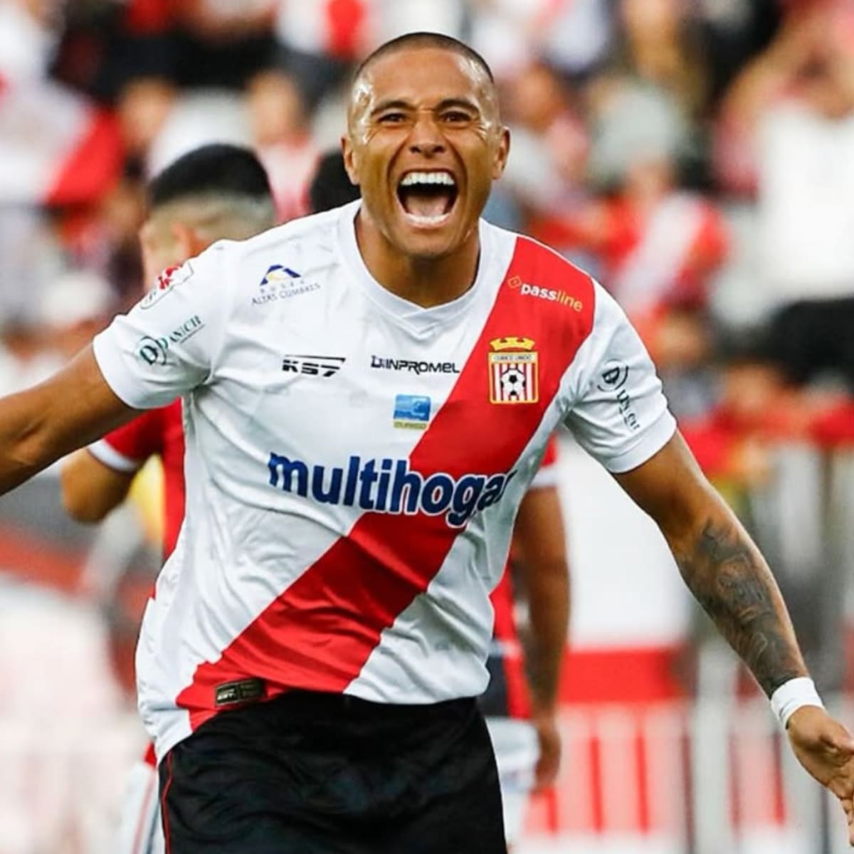 ¿Vuelve a dar el salto? Leandro Benegas aparece como opción en clubes de la Liga de Primera