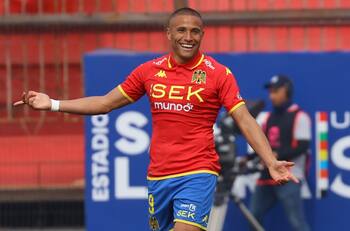 El renacer de Leandro Benegas: de cortado por Jorge Almirón a figura en Unión Española