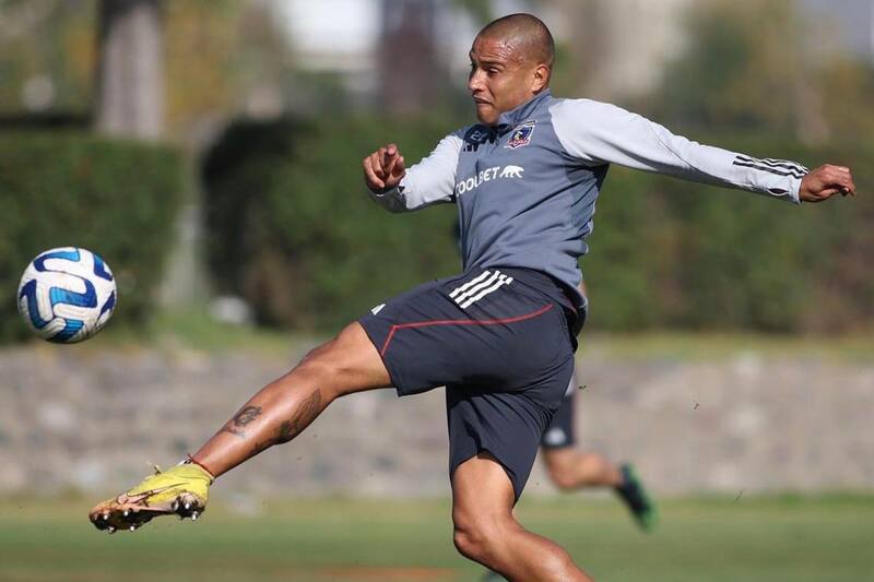 Leandro Benegas será el compañero de Damián Pizarro en delantera. (Foto: @ColoColo)