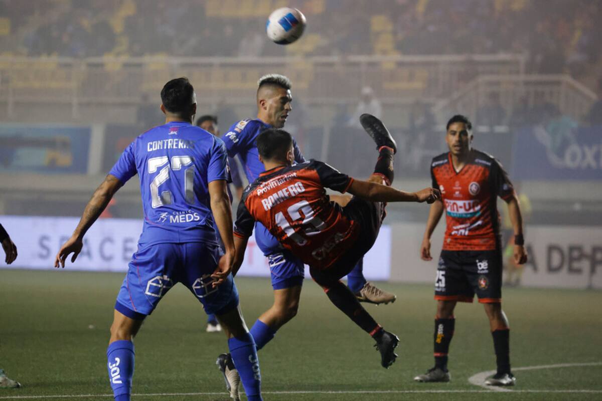 Entró en el segundo tiempo de la derrota ante Limache. Foto: Aton.