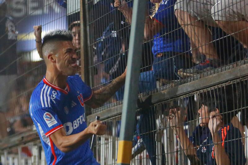 Leandro Fernández sacó aplausos tras un gran gesto con un hincha. Foto: Agencia Aton.
