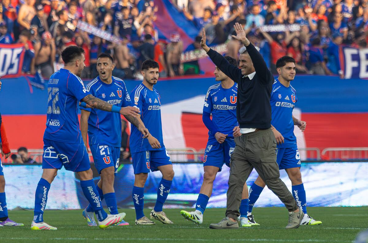 No olvida a la U: Leandro Fernández volvió a Chile para festejar el triunfo en el Superclásico