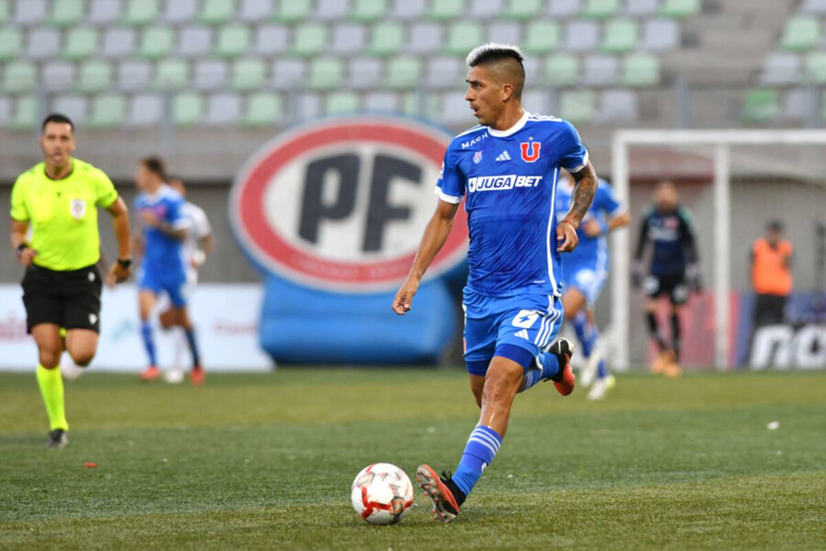 El delantero de la U dio a conocer el momento difícil que vivió antes de su debut en la temporada. Foto: Aton.