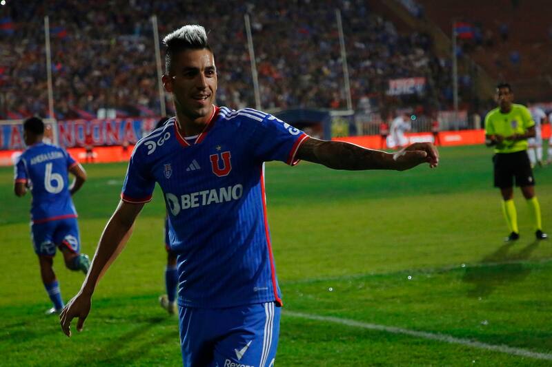 El delantero argentino suma tres goles en el inicio de temporada con la U.
Marcelo Hernandez/Photosport
