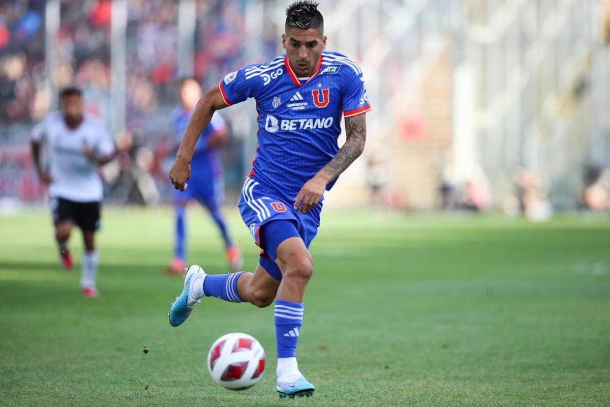 Leandro Fernández tendrá que pagar con los juveniles de la U. Foto: Prensa U. de Chile.