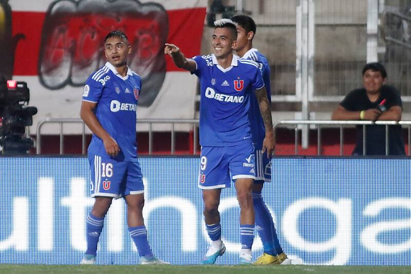 Leandro Fernández marco´el primer gol de la U ante Curicó Unido.